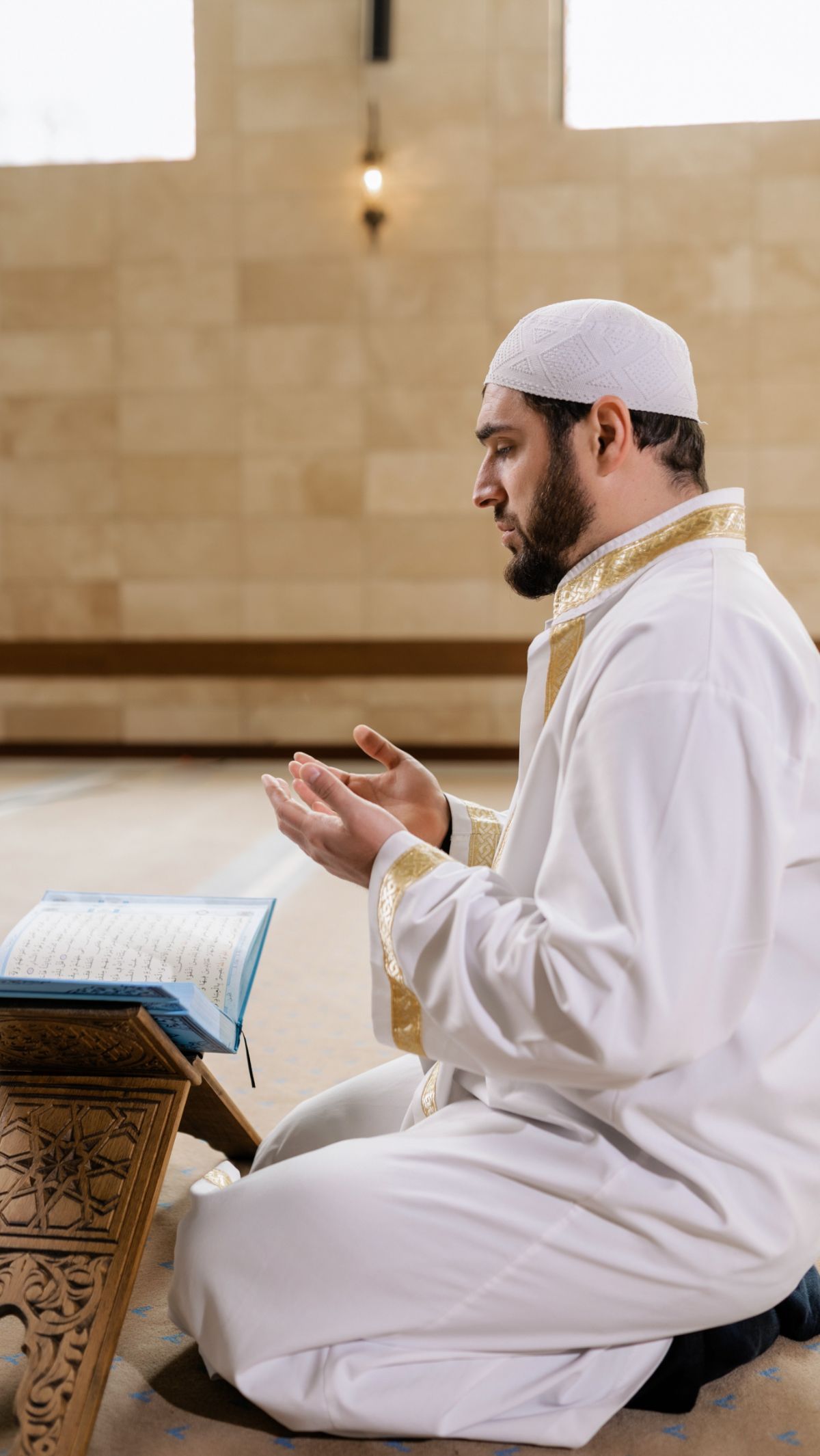 Niat dan Doa Sholat Tahajud, Amalan Sepertiga Malam yang Sayang Dilewatkan