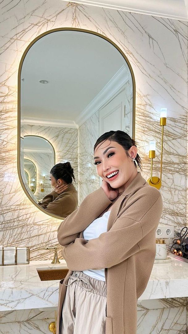 Sederet Artis Ini Beli Rumah Tetangganya, Ada yang Beli Satu kompleks