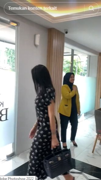 Sayangnya, banyak netizen yang julid dan memepringatkan Rizky agar tak dekat dengan Niki.