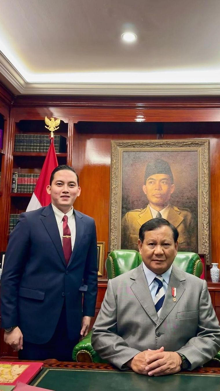 Disebut Lebih Ganteng dari Mayor Teddy! Inilah 9 Potret Rizky Irmansyah, Ajudan Sespri Prabowo