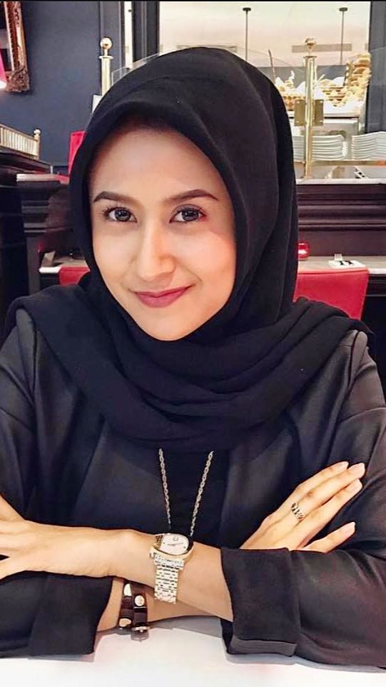 Wita diketahui bekerja sebagai konsultan dan kontraktor