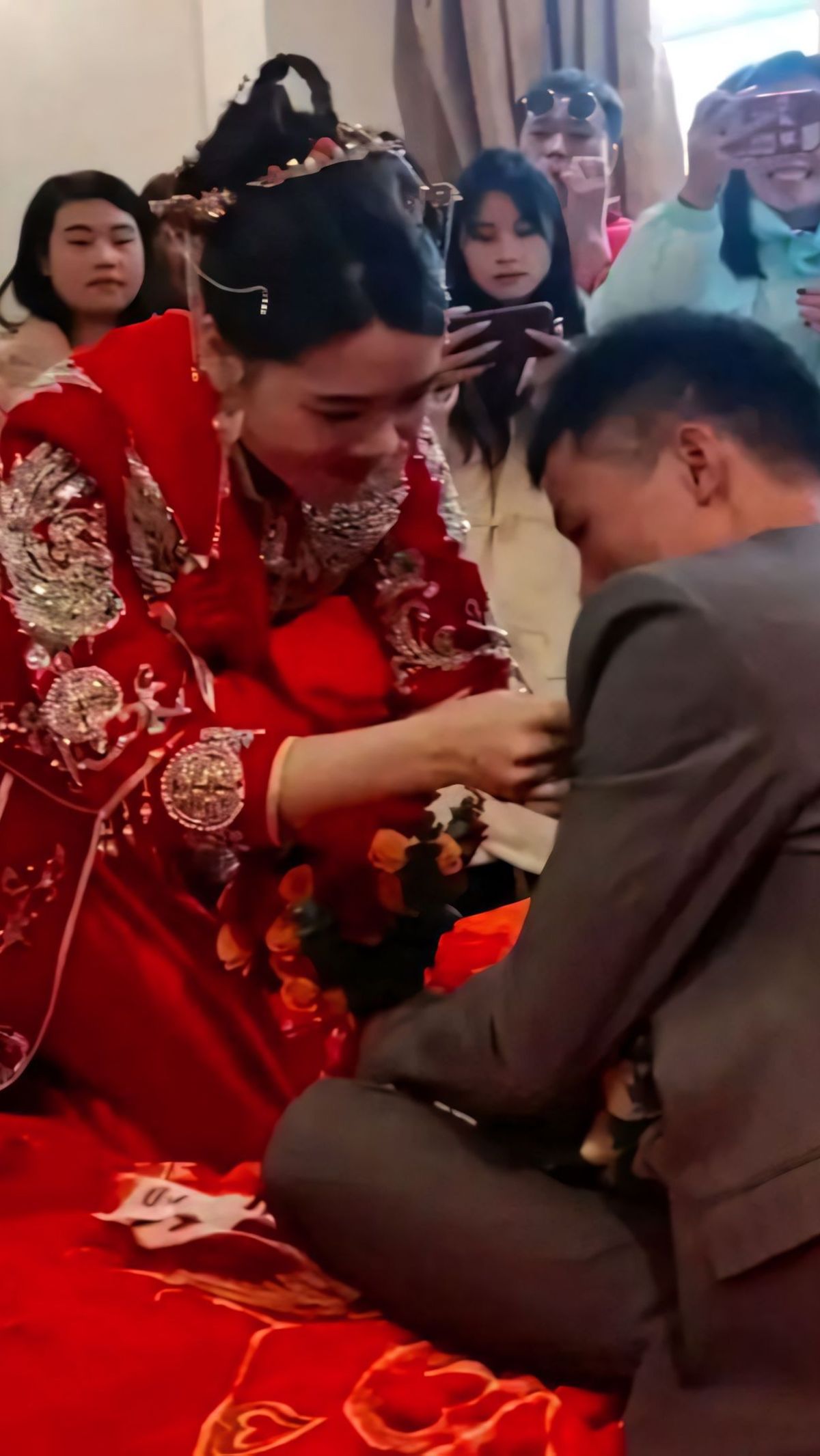 Si Wanita Nekat Menikah dengan Pria Sudah Beristri, Baru Sehari Resepsi Lusa Sudah Langsung Cerai