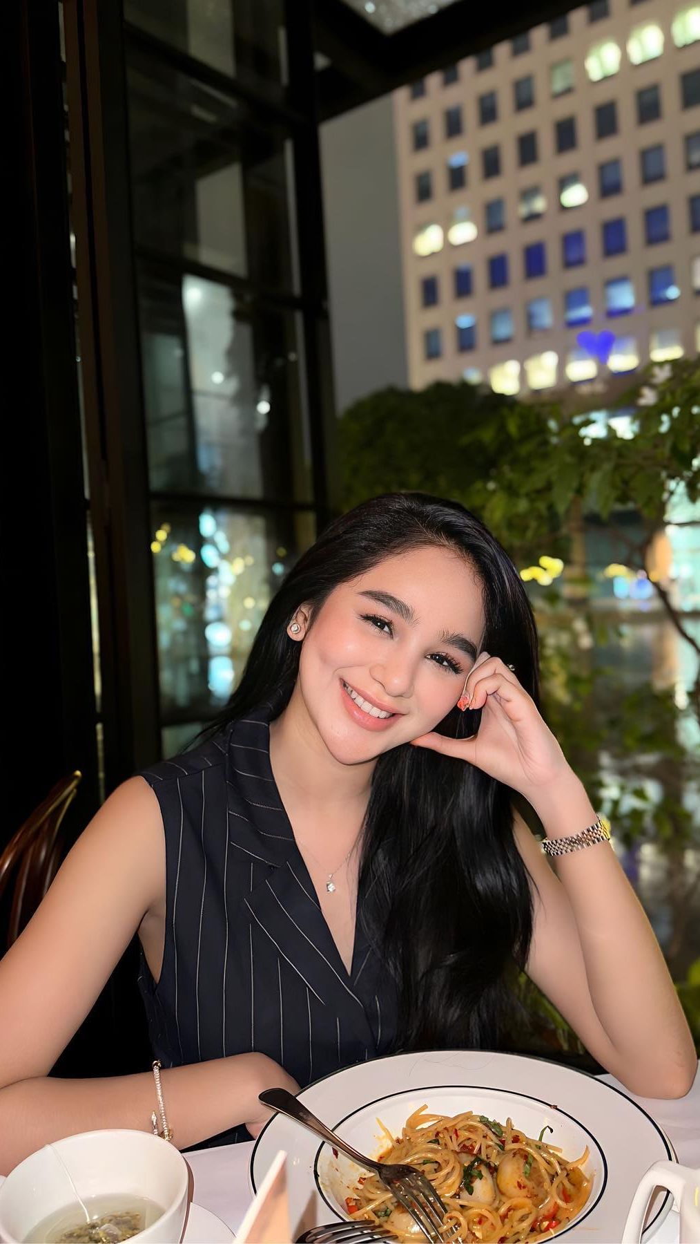 Hingga saat ini Hana masih berstatus sebagai saksi