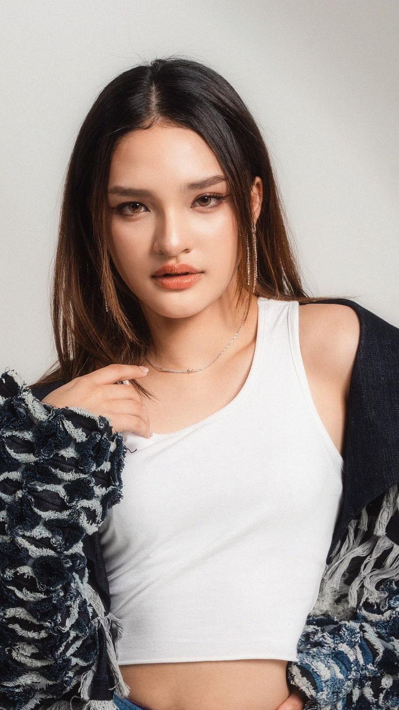 Maysha Jhuan atau kerap yang disapa dengan Ica Maysha adalah salah satu finalis dari ajang X Factor Indonesia musim ke-3