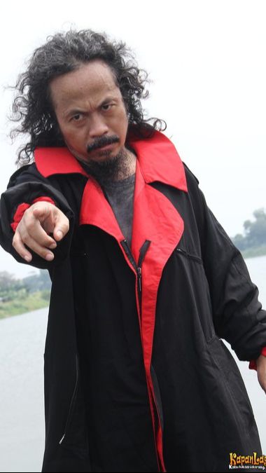 Potret Rumah Mendiang Ki Joko Bodo yang Ditaksir Seharga 25 Miliar, Kental Aura Mistis - Suasana Malam Hari Bikin Merinding!