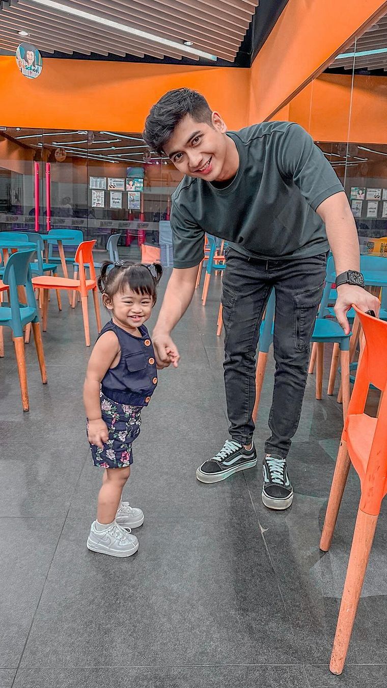 Ria Ricis Dihujat Usai Gugat Cerai, Teuku Ryan Asyik Main dan Posting Foto Moana