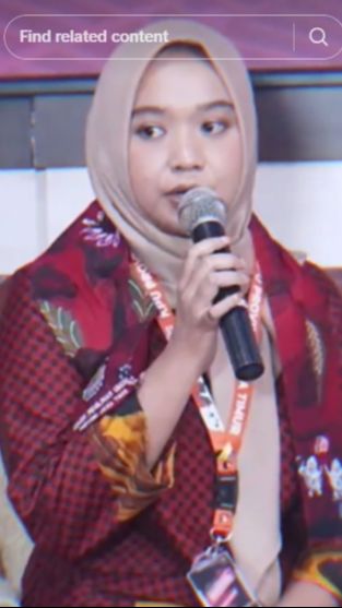 Bahkan ada juga menyebut jika Kondang memakai filter atau editan.