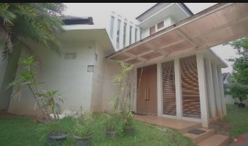 Rumah Vicky Prasetyo