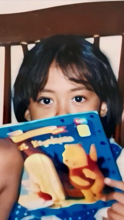 Bocah Kecil Ini jadi YouTuber Terkenal dan Sedang Proses Bercerai, Coba Tebak?