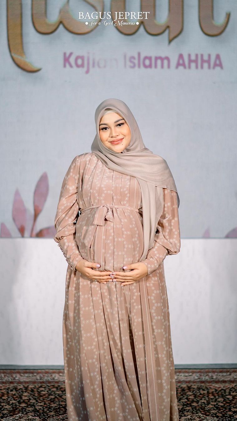 Dress Gamis Crepe Kombinasi Plisket