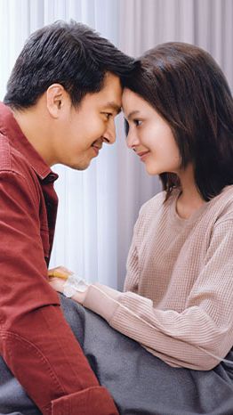 Ungkapkan Rasa Sayang dengan Nonton Bareng Until Tomorrow Bareng Pasangan