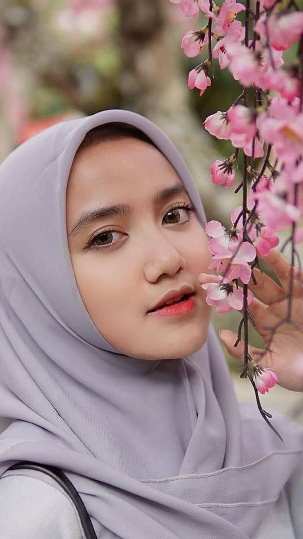 Merasa Belum Pantas Jadi Pendakwah, Ini Deretan Bisnis Wirda Mansur di Usia Muda