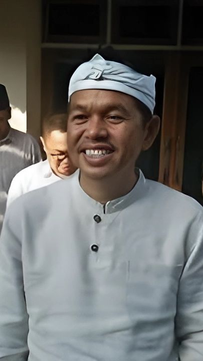 Dedi Mulyadi: Harga Skincare dan Rokok Naik Diam Saja, Giliran Beras Naik Ribut Serasa Mau Kiamat