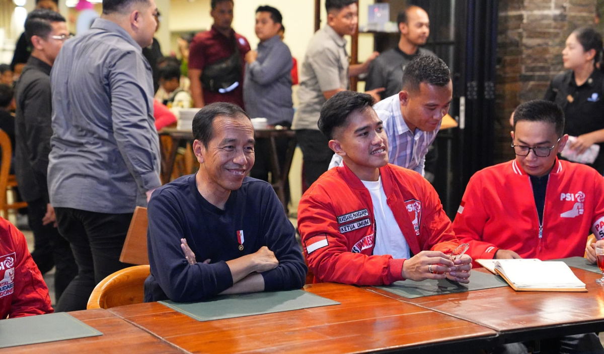 Jokowi Santai