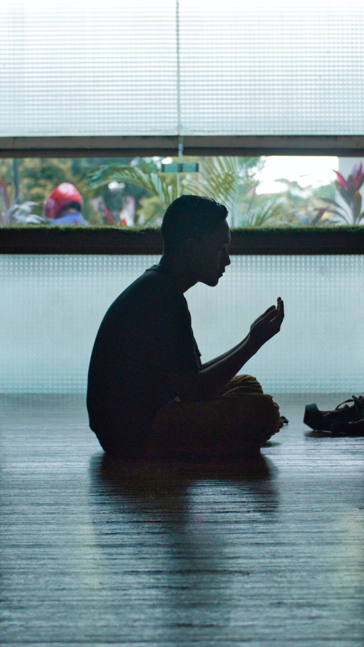 Berdoa Sebaiknya Tidak Terlalu Berlebihan, Begini Penjelasannya dalam Islam