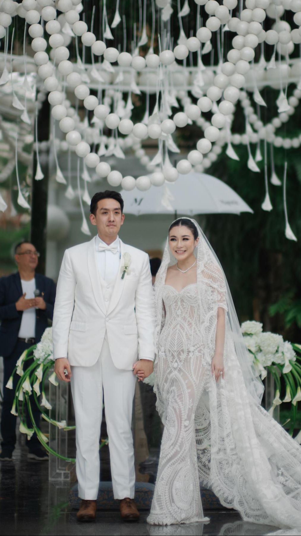 Findrilia Sanvira diketahui menikah dengan pria bernama Steven Hermawan