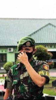 Nah, itulah sederet foto Derazala sat berseragam TNI, gagah bukan?