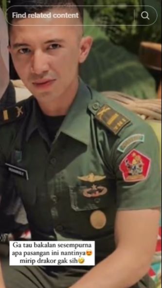 Bahkan, Ivan Gunawan juga mengucapkan selamat atas pertunangan sahabatnya itu.