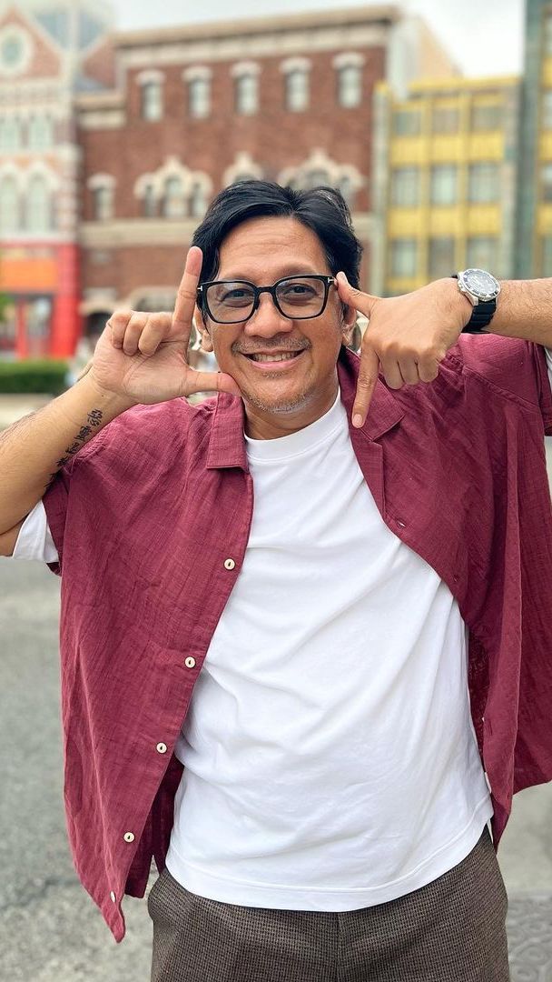 8 Potret Dapur Andre Taulany Didekorasi Emas 22 Karat