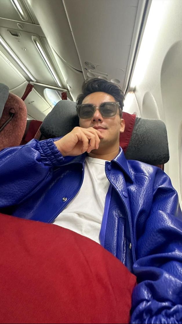 Tak cuma tajir, Boy memiliki paras rupawan mirip bintang Korea, Siwon.
