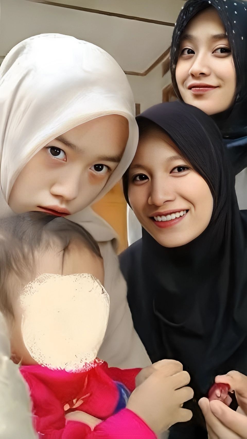 Suka Pria yang Sama, Kisah Cinta Plot Twist 3 Wanita Bersahabat Ini Curi Perhatian
