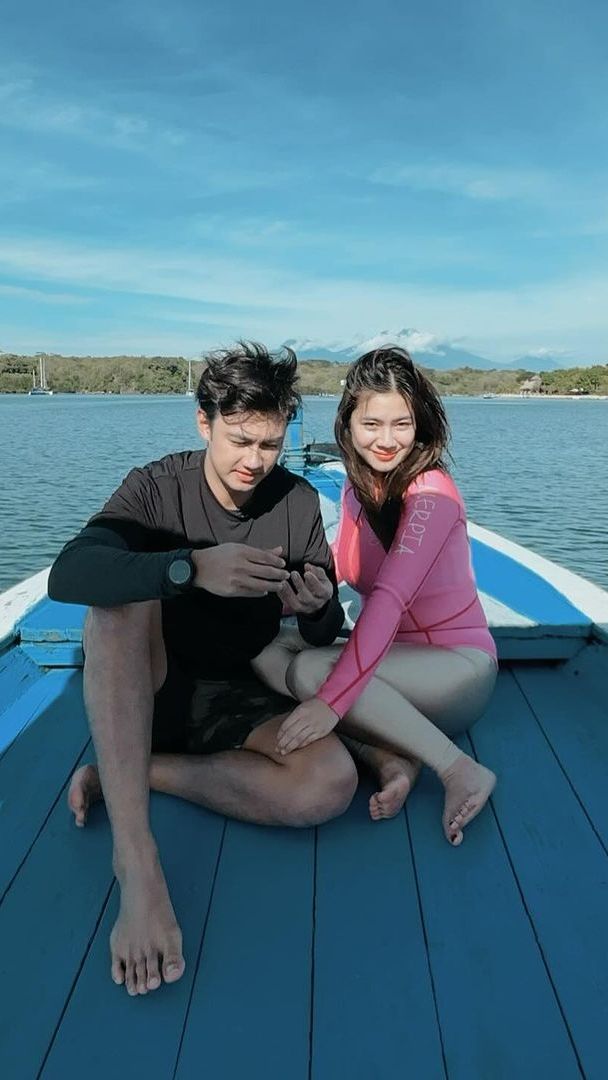Tampil dengan makeup minimalis, Felicya dipuji semakin cantik.