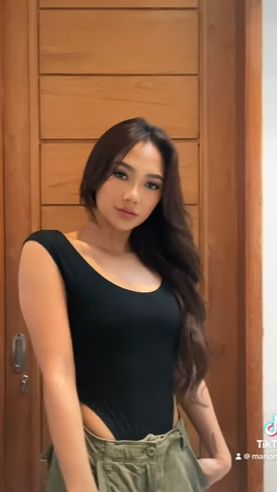 Mereka begitu terpesona dengan penampilan Lala yang berhasil melakukan dietnya tersebut