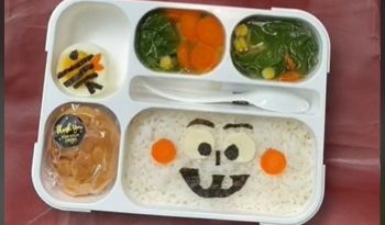Bekal Makan Lucu