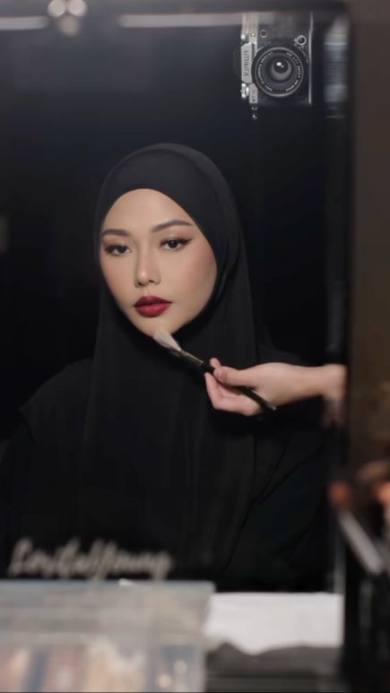 Kontur yang Tegas