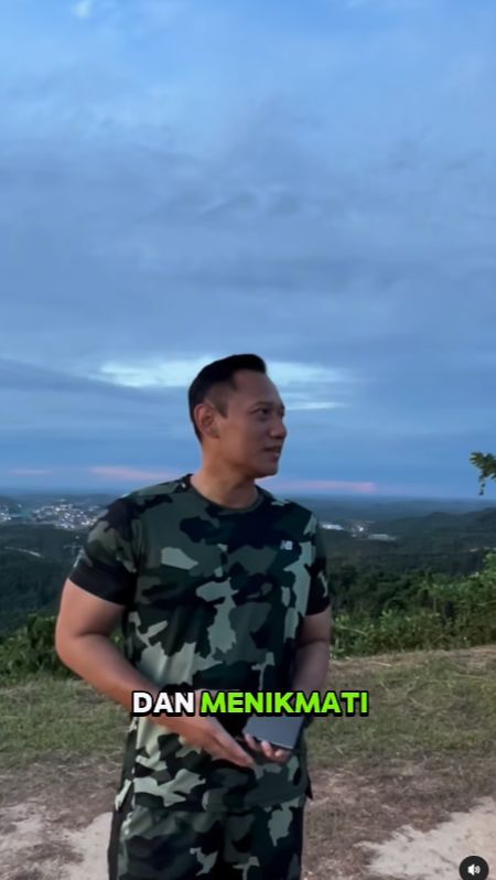 Momen AHY Lari Pagi di IKN, Pakai Setelan Loreng