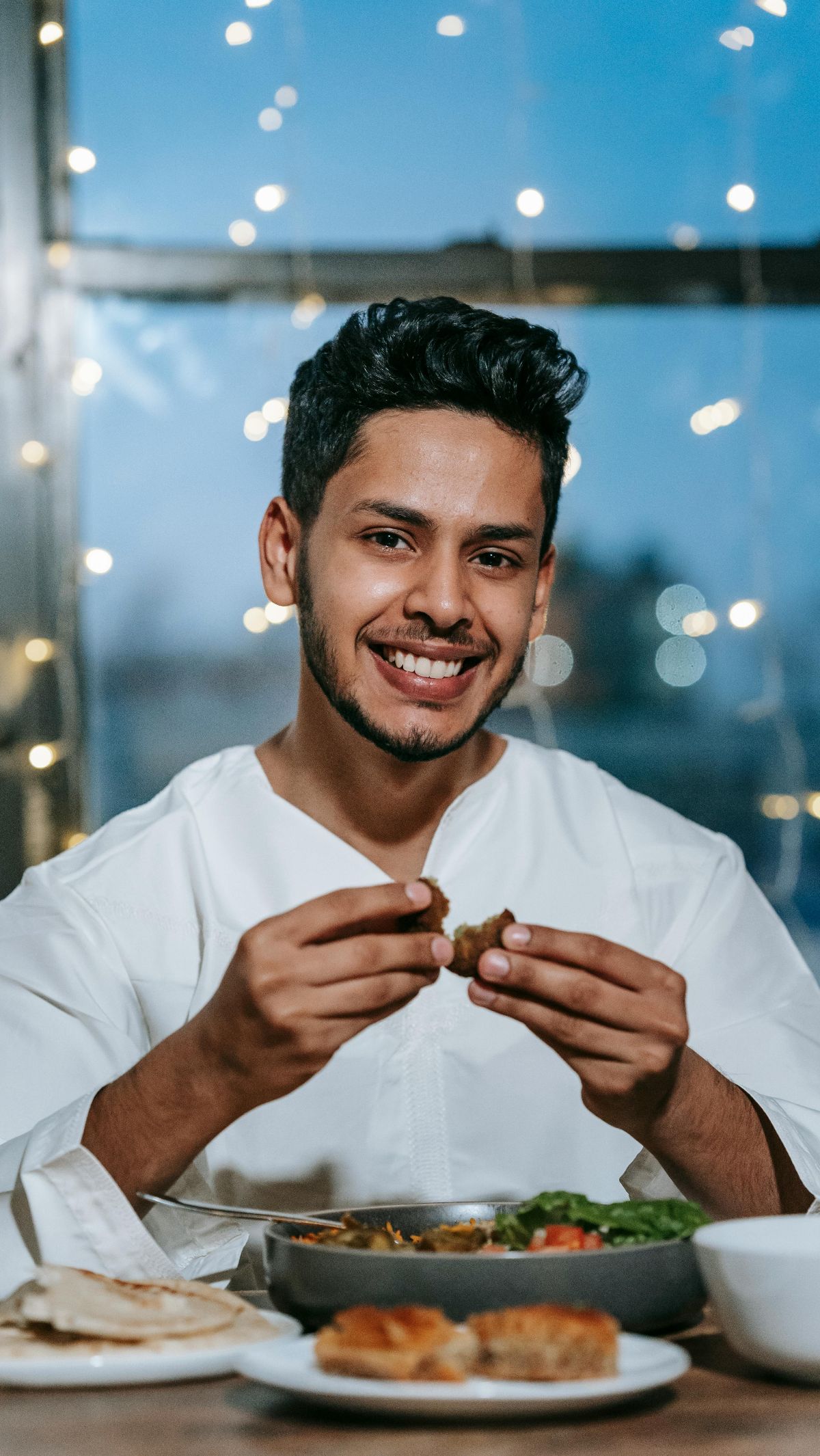 Para Malaikat Bersholawat untuk Orang yang Makan Sahur, Rugi jika Sampai Melewatkannya