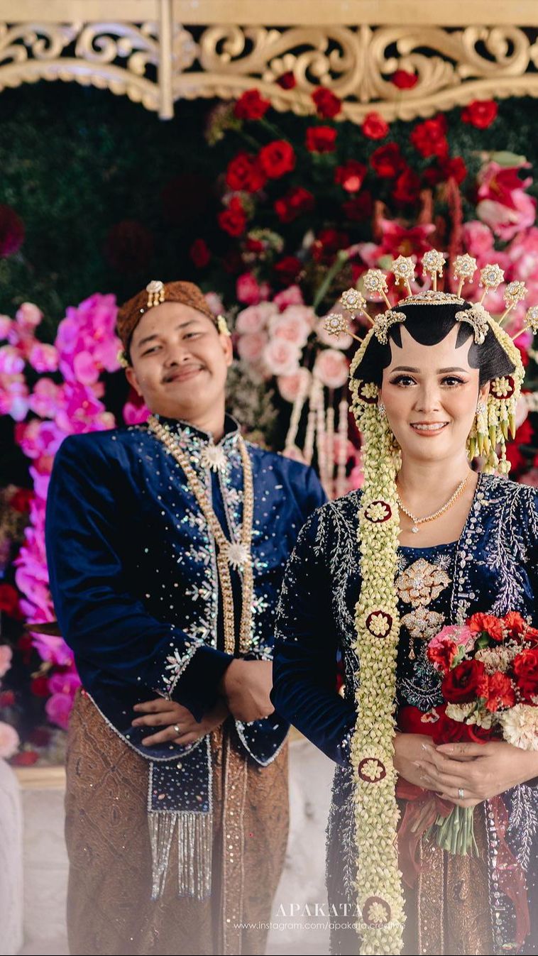 Komika Nopek Novian Umumkan Kelahiran Anak Pertama, Wajah Bayinya Bikin Penasaran