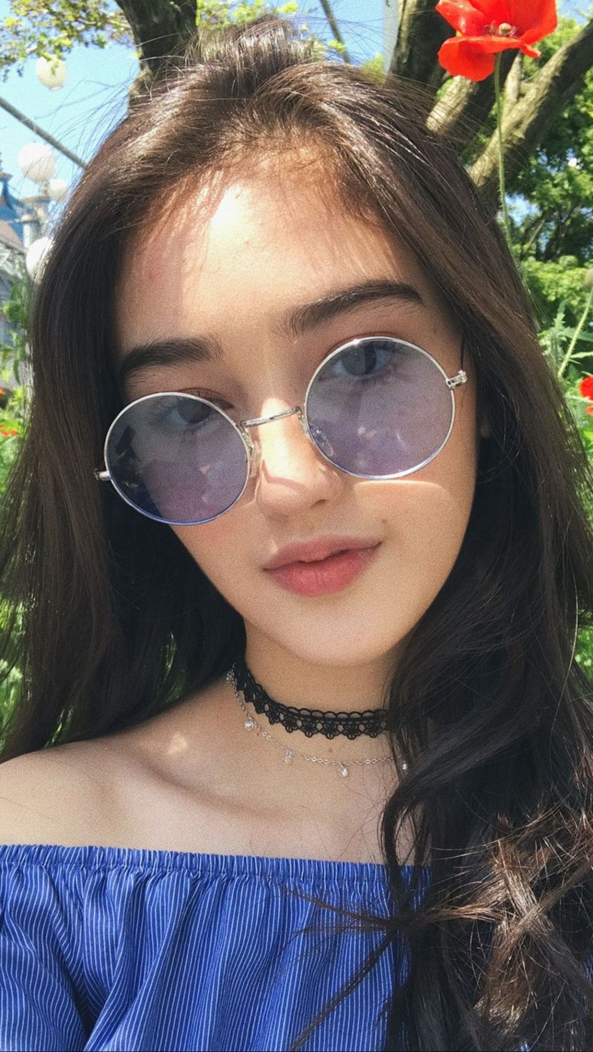 Frame Metal Round, Bentuk Kacamata yang Sedang Populer