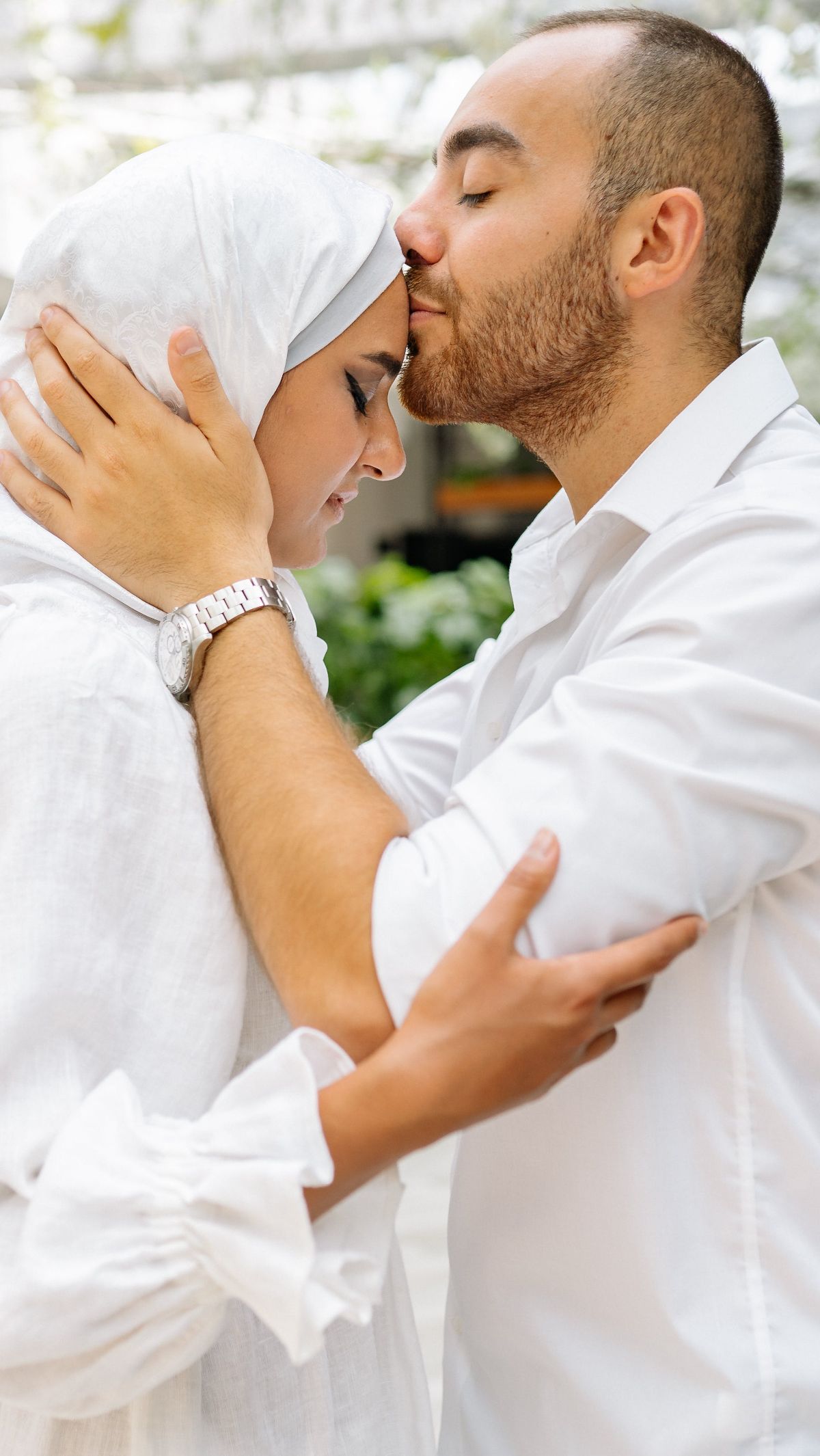 Keluar Sperma setelah Mencium Istri di Siang Hari saat Puasa, Apakah Puasanya Batal?