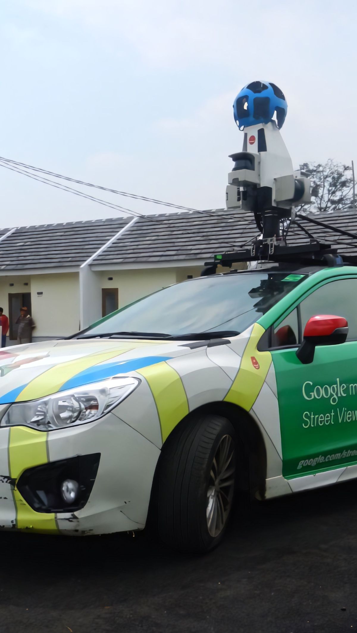15 Foto Momen Kocak dan Absurd Warga Indonesia yang Terekam Kamera Google Street View, No 10 Bikin Merinding