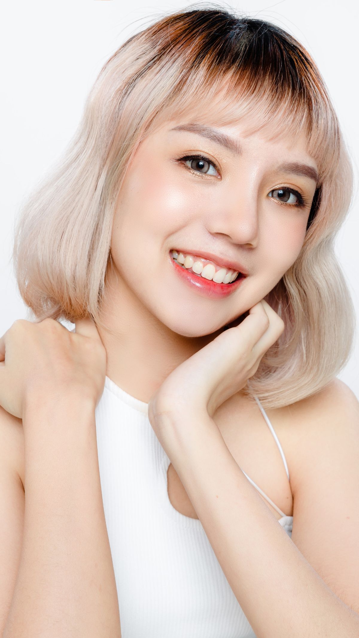 Rahasia Makeup Glowing dan Tahan Lama Publik Figur Korea