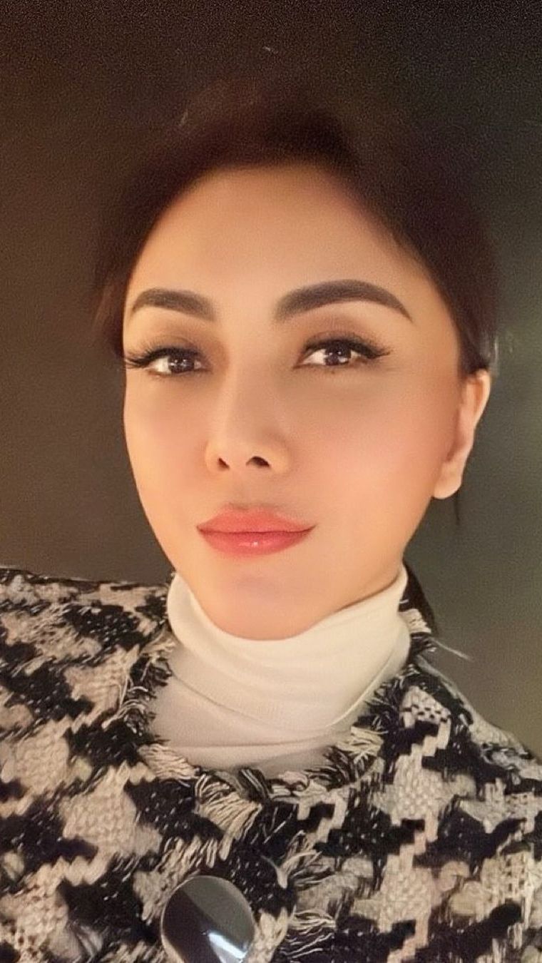 Wajah Baru, Dhena Devanka Mantan Istri Jonathan Frizzy yang Makin Cantik Usai Oplas. Mantan Nyesel?