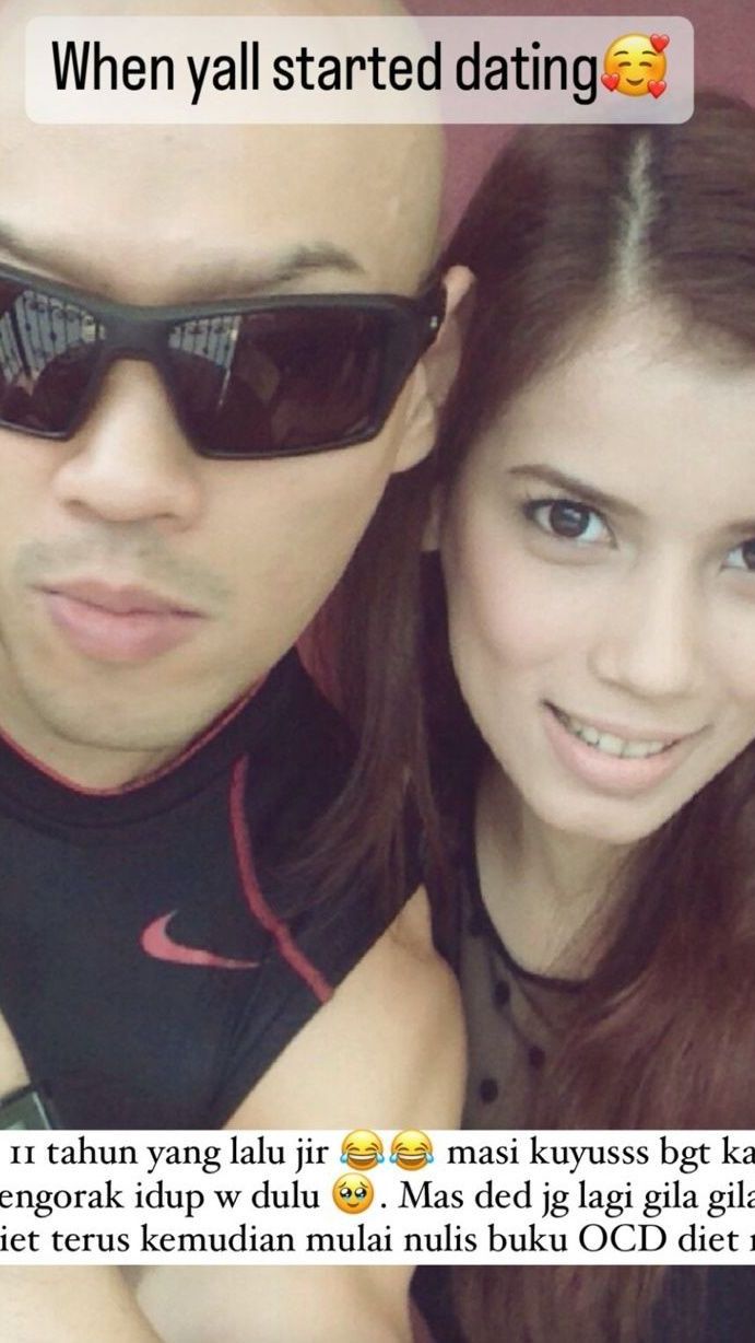 Ada Deddy Corbuzier dan sang istri Sabrina bikin pangling abis.