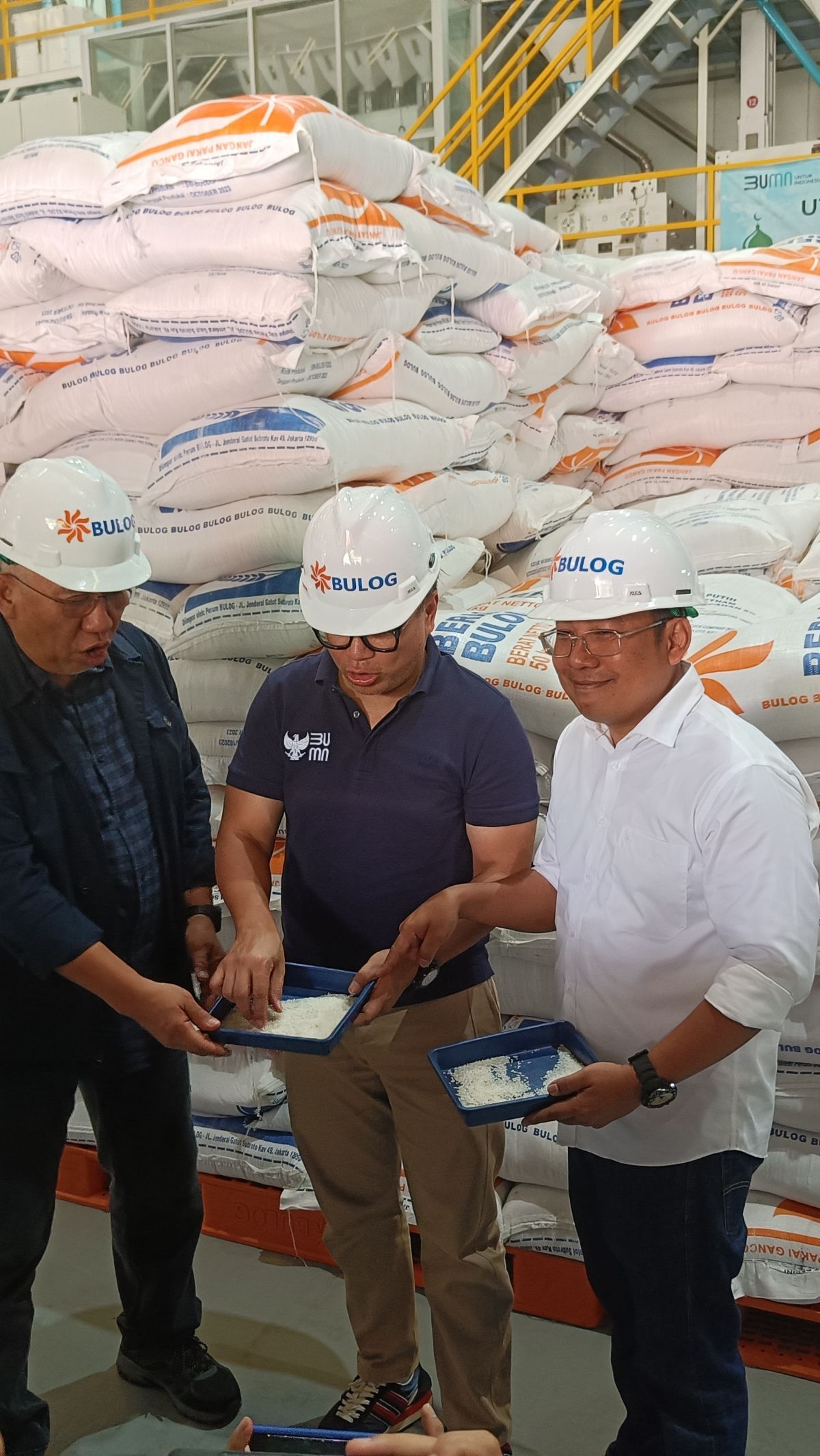 Pemerintah Lanjutkan HET Beras Premium Rp14.900 per Kg hingga April 2024