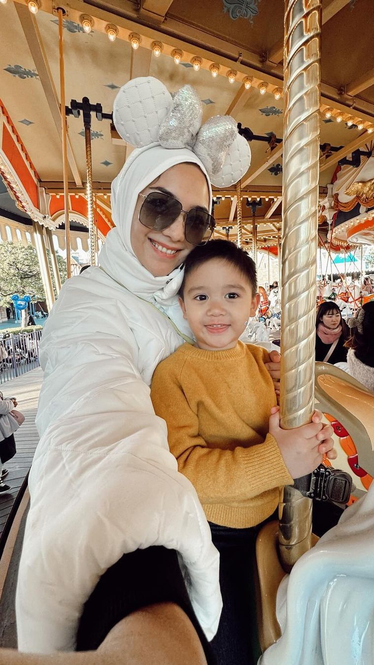 Trik Citra Kirana Ajarkan Anak Sikat Gigi Bebas 'Drama'