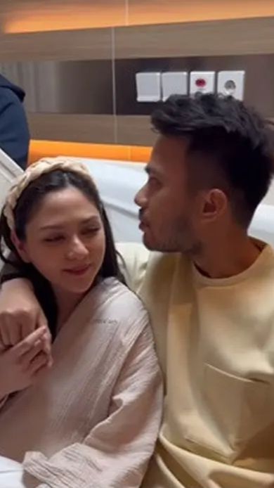 Beruntung ia ditemani suami tercinta Yakub Hasibuan.