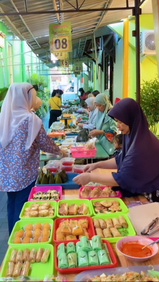Pasar Ramadan Kauman Yogyakarta, Ada di Gang Sempit dan Selalu Diserbu Warga