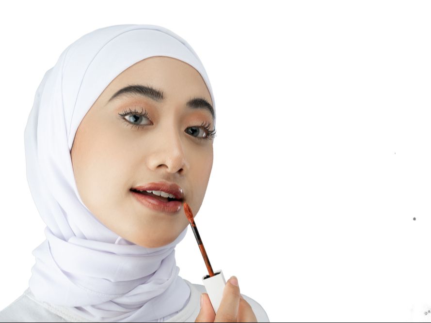 1. Pilih Lipstik yang Mengandung Pelembap