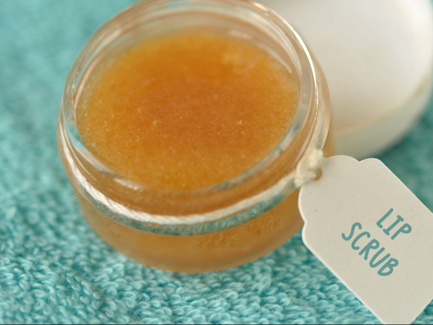 5.  Gunakan Scrub