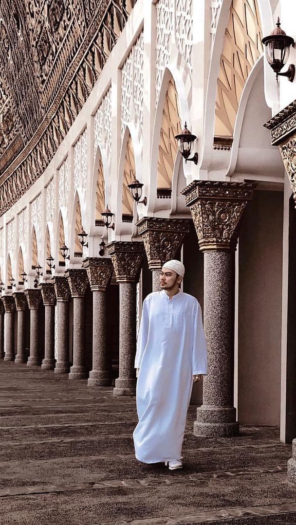 Berbagai Macam Model Gamis Pria