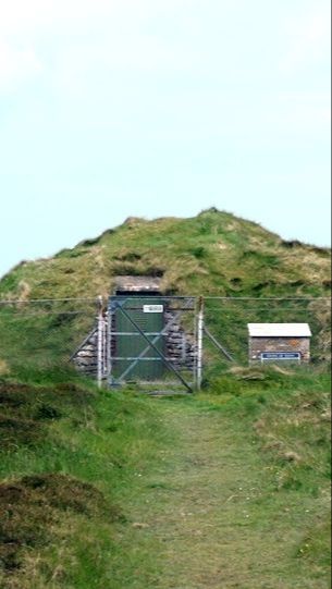 3. Knowe of Yarso Chambered Cairn