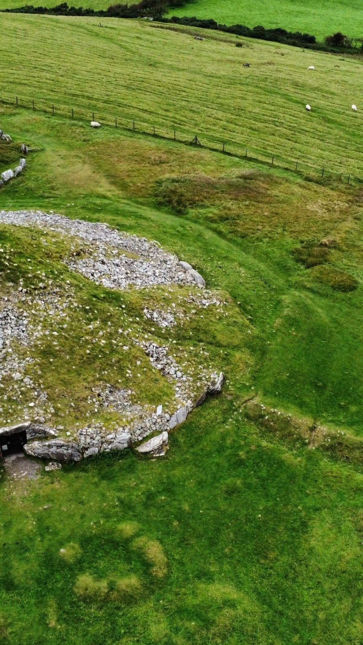 1. Makam Loughcrew Passage