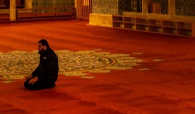 9. Istiqamah Beribadah