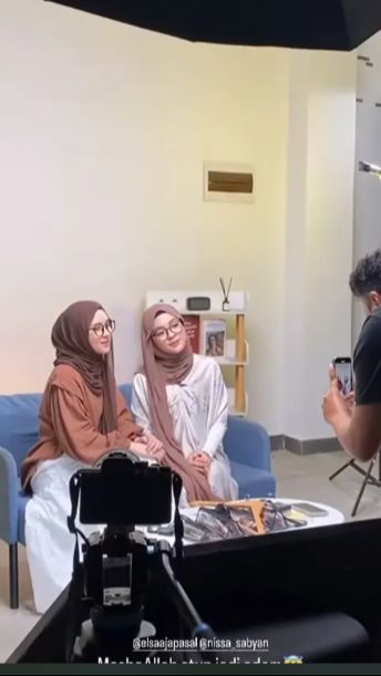 Keduanya pun berkesempatan untuk membuat konten ramadan bersama