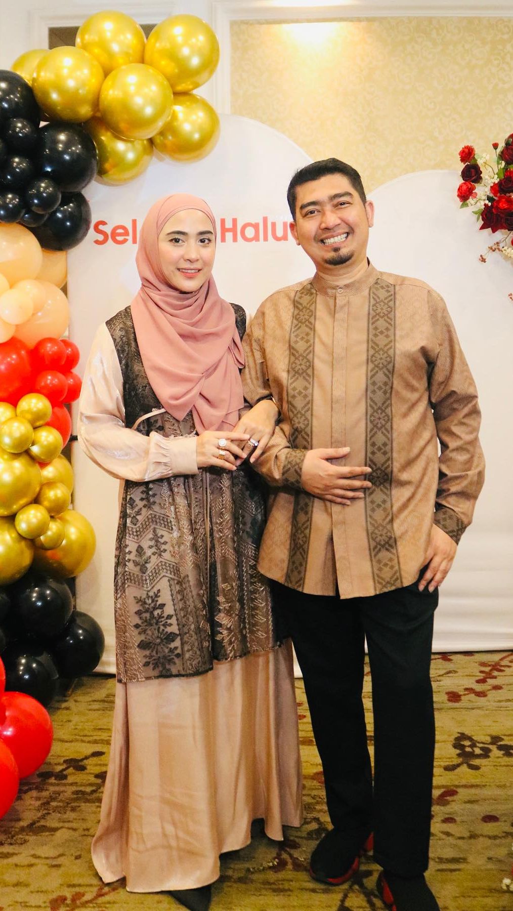 Adu Mewah Rumah Ustaz Kondang Tanah Air, Ada yang Bak Istana hingga Bilik Bambu Sederhana